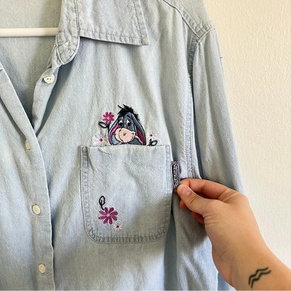 Vintage Plus Sized Eeyore button down! Disney - Picture 4 of 5